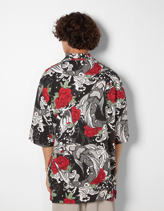 Camisa manga corta print dragón - Camisas Hombre | Bershka