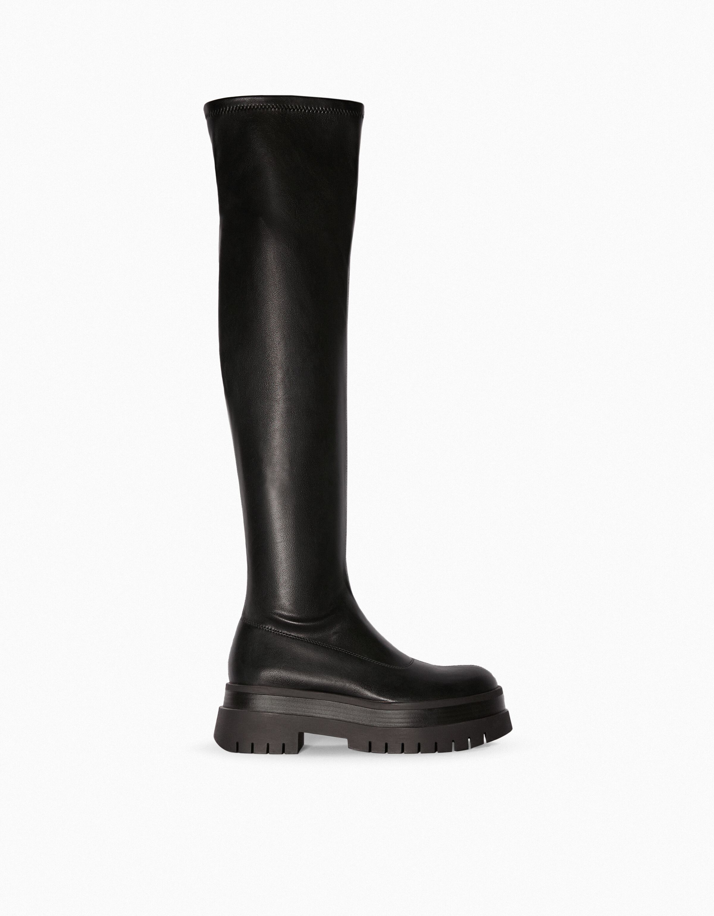 Laarzen en Enkellaarzen voor Dames | Nieuwe Collectie | Bershka