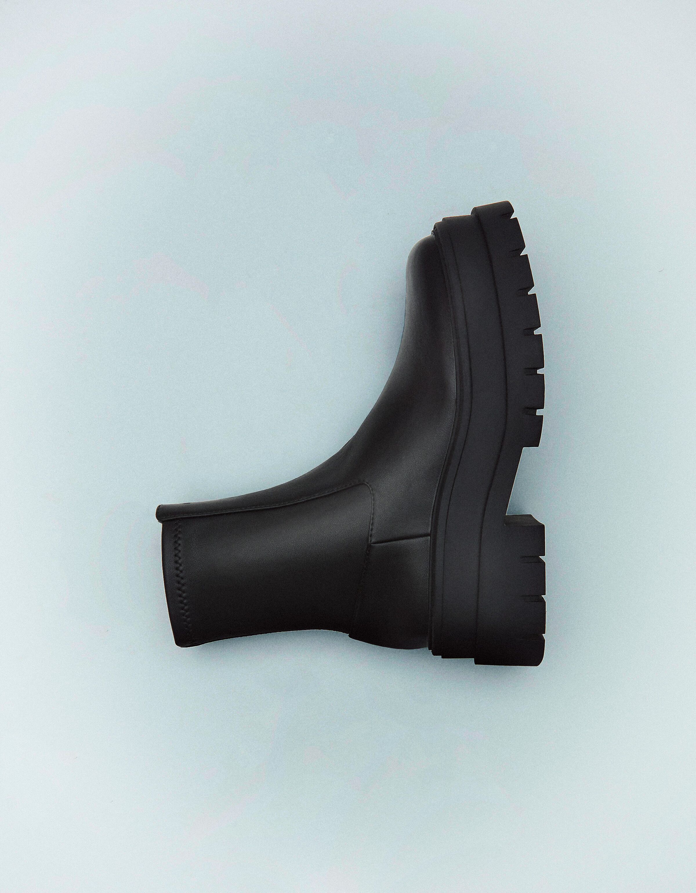 bershka white ankle boots