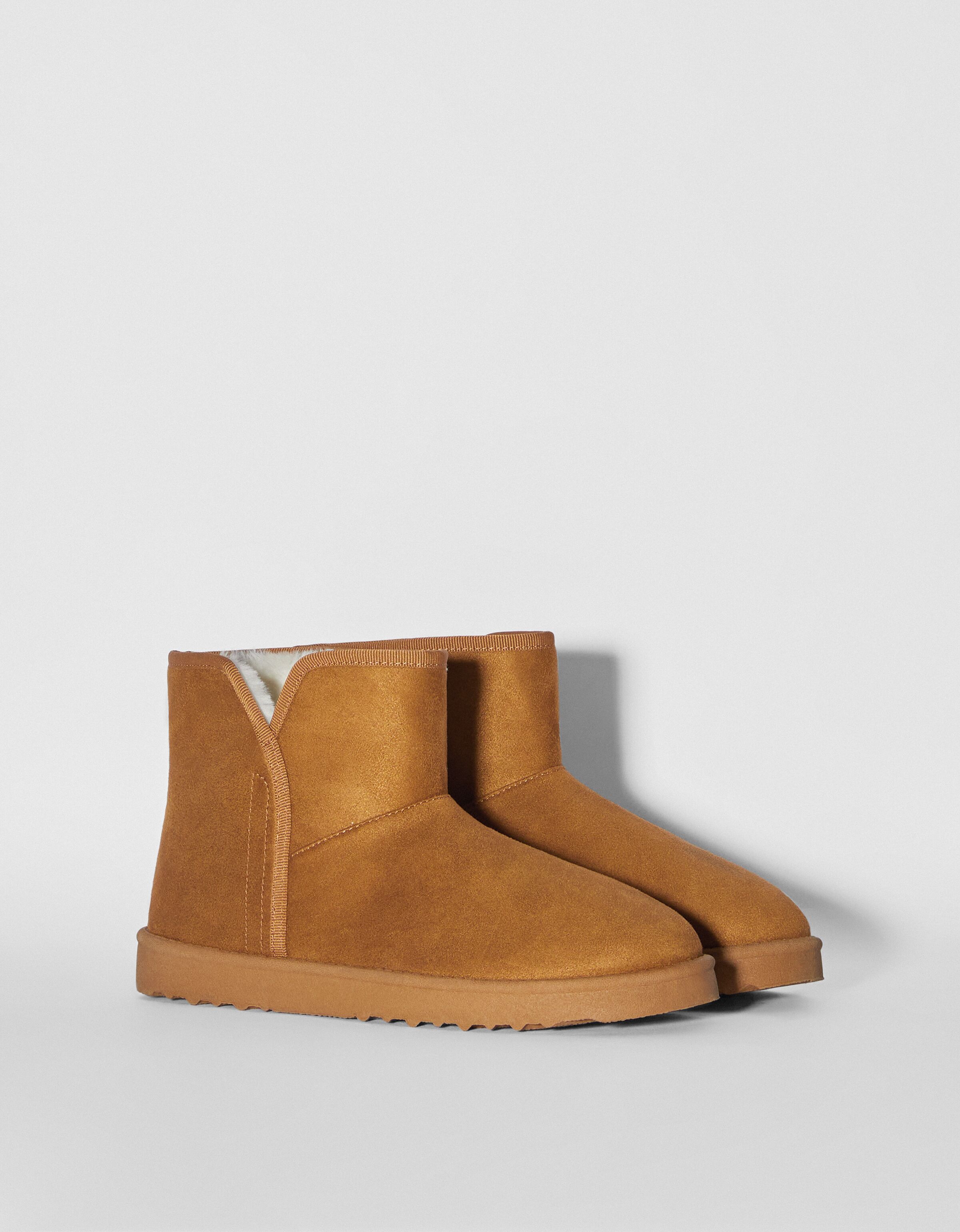 Laarzen met imitatiebont voering - Schoenen - Dames | Bershka