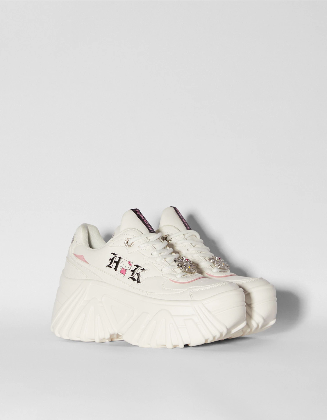 Hello Kitty platform sneakers with rhinestone detail - Shoes - Woman |  Bershka
