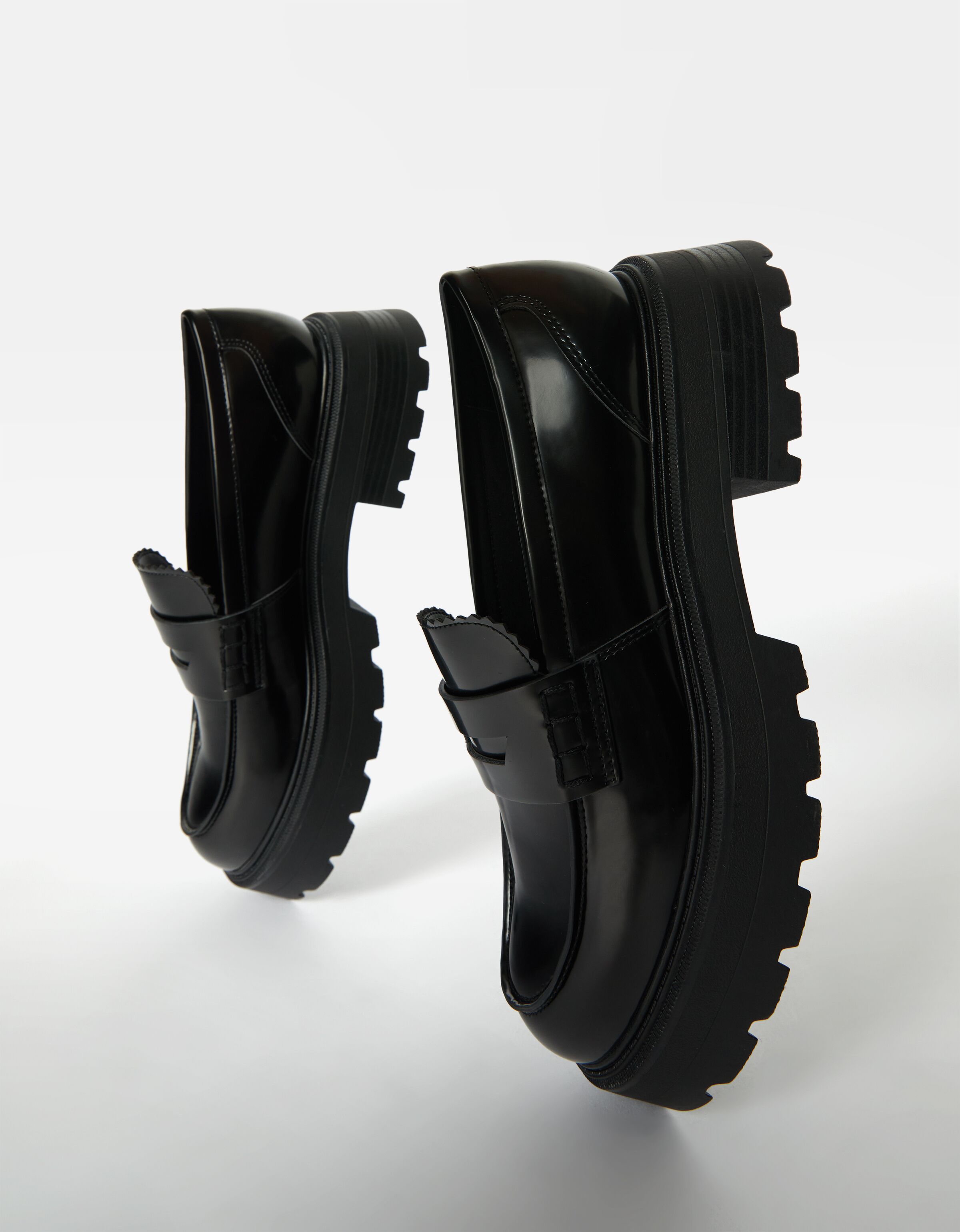 Loafers with track soles - Shoes - Woman | Bershka