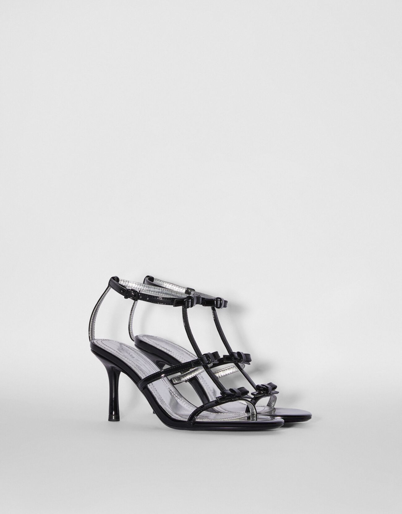 Sandalen met hoge hak en strik - Schoenen - Dames | Bershka