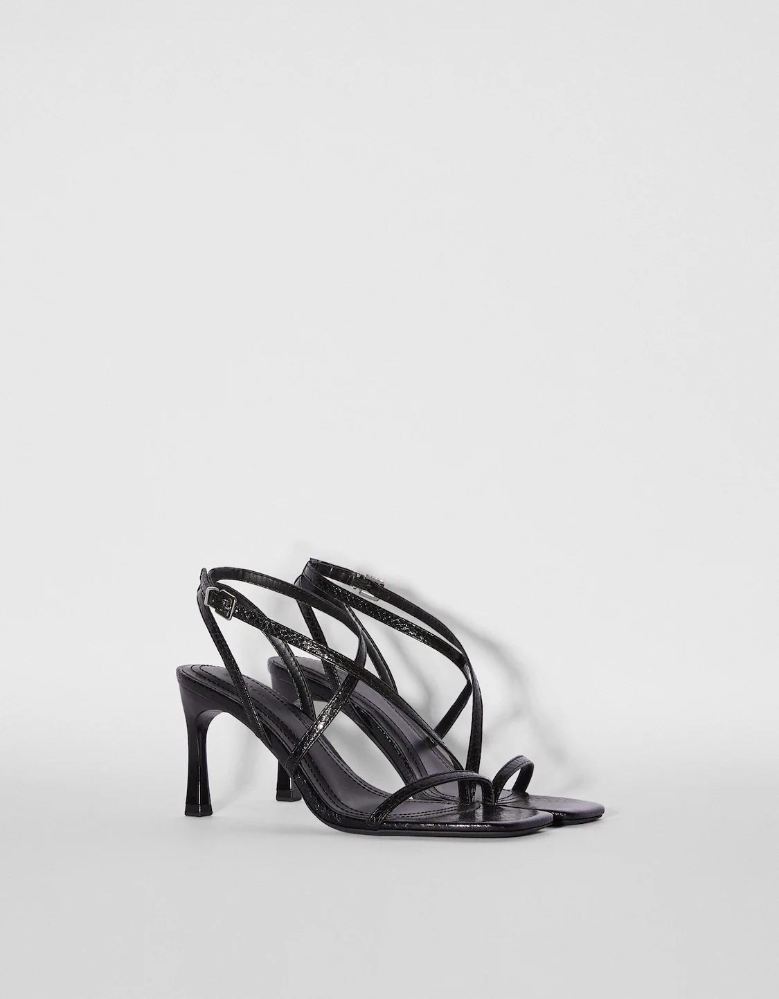cebolla Fácil Andes Strappy stiletto heel sandals - Women | Bershka
