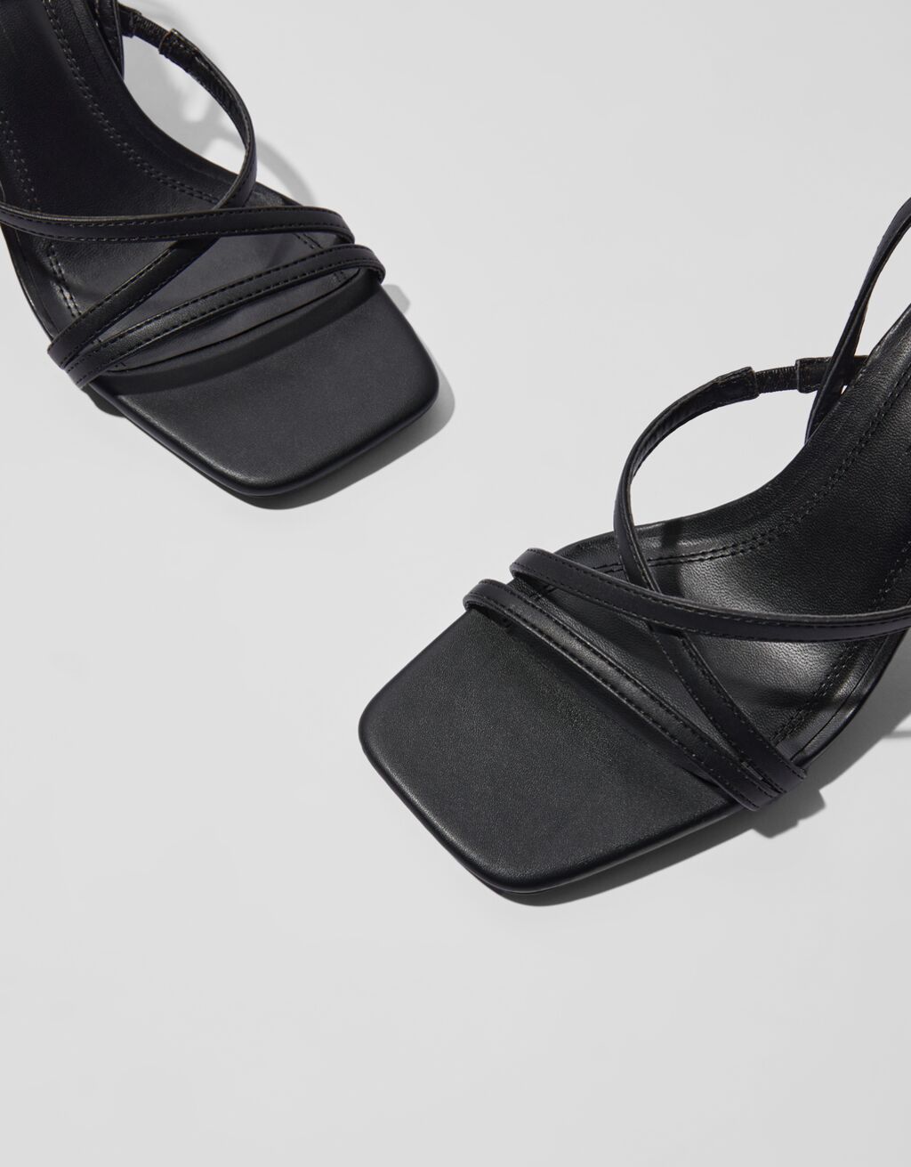 High-heel strappy sandals with ankle strap - Woman | Bershka
