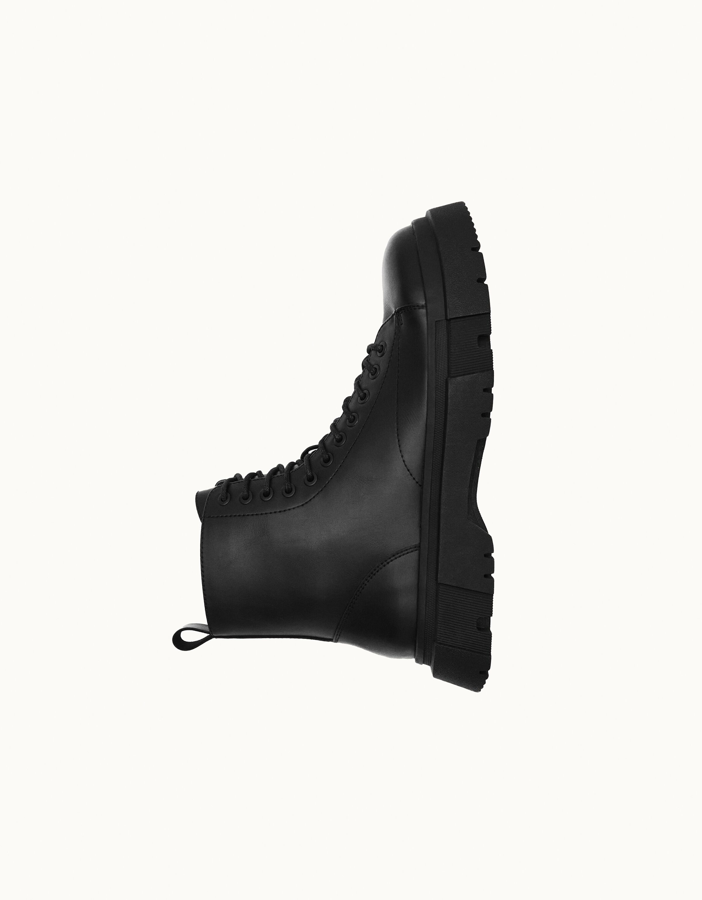 Laarzen voor Heren | Nieuwe Collectie | Bershka
