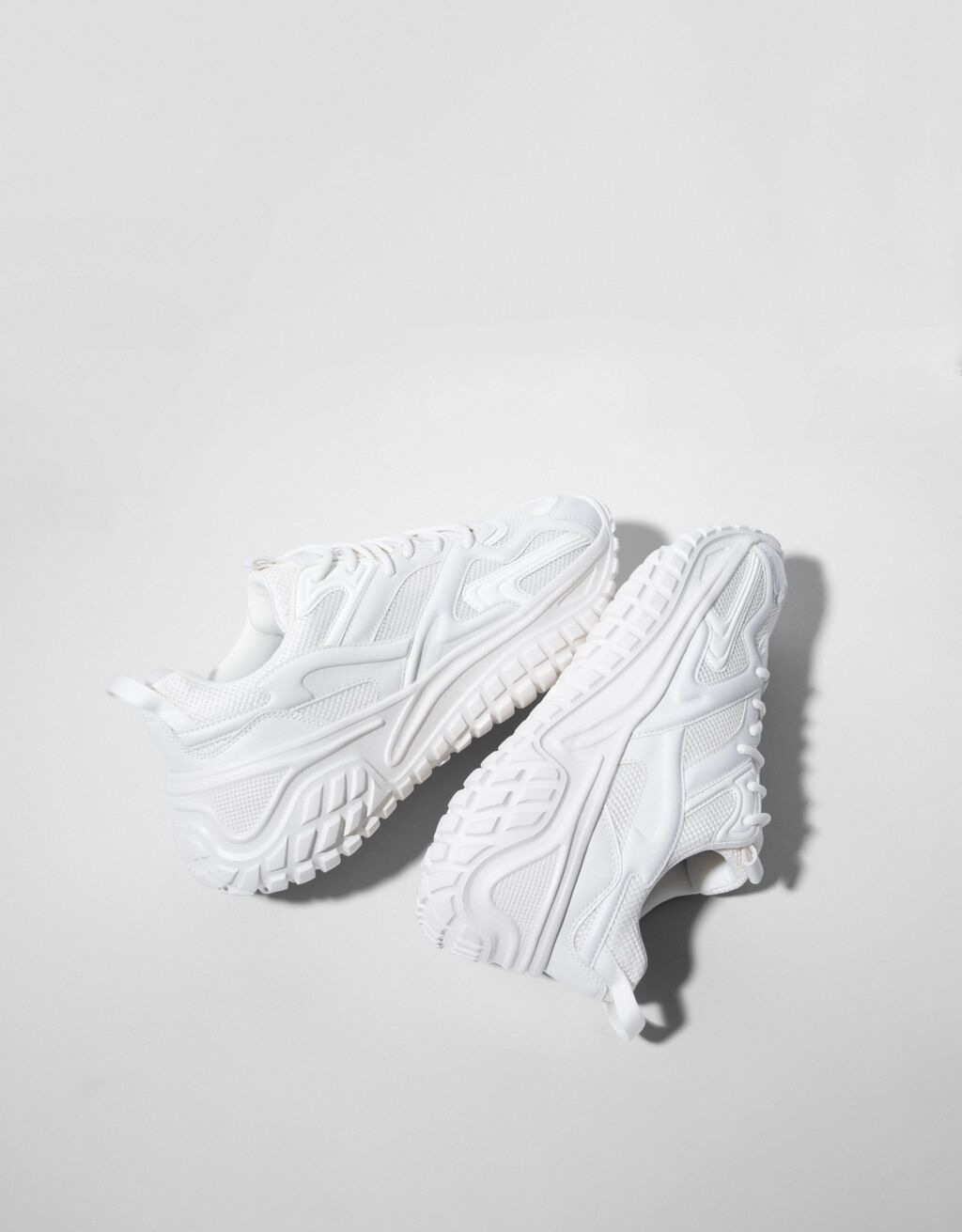 Men’s studded sole trainers Man Bershka