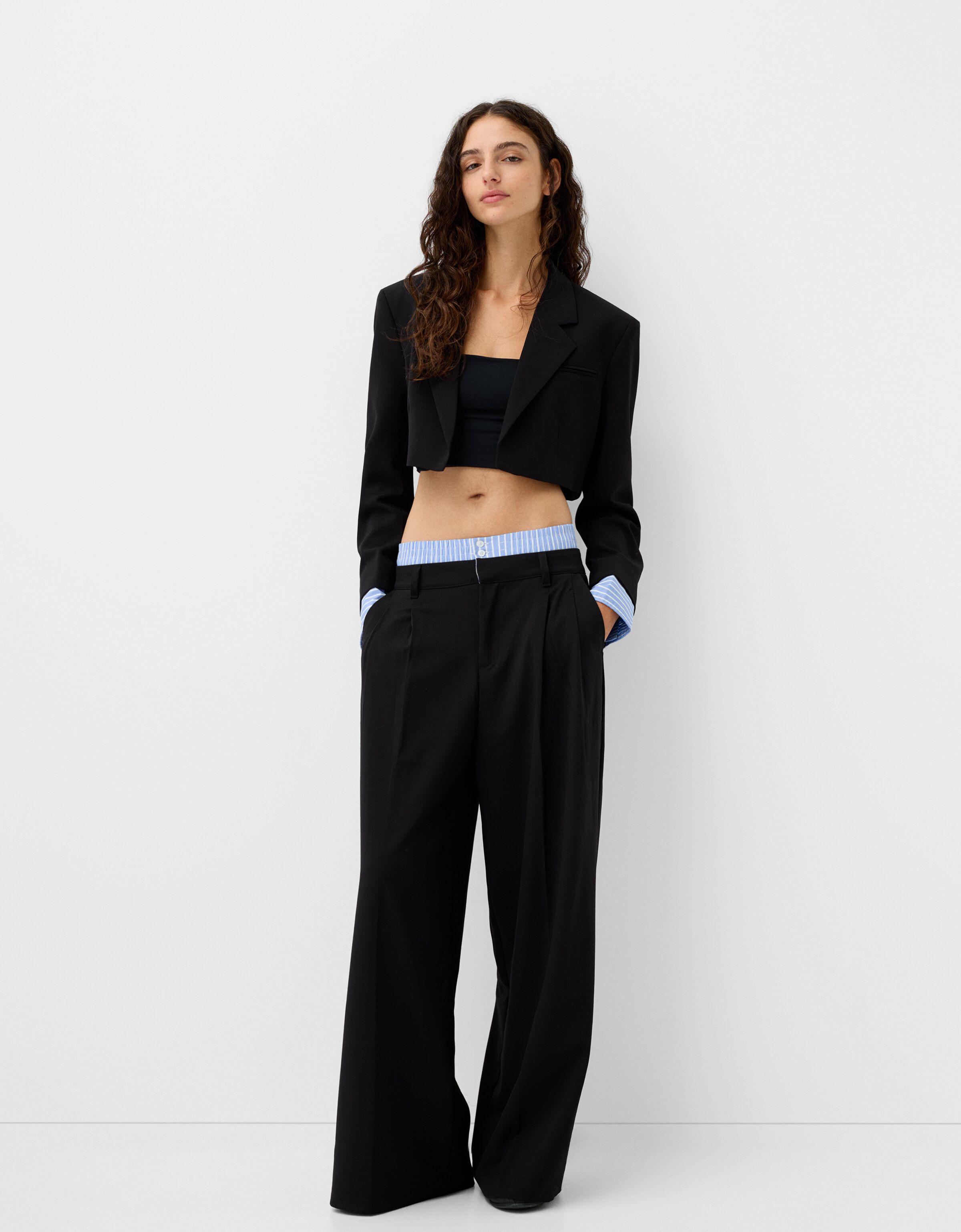 Set blazer y pantalon tailoring Total look Mujer Bershka
