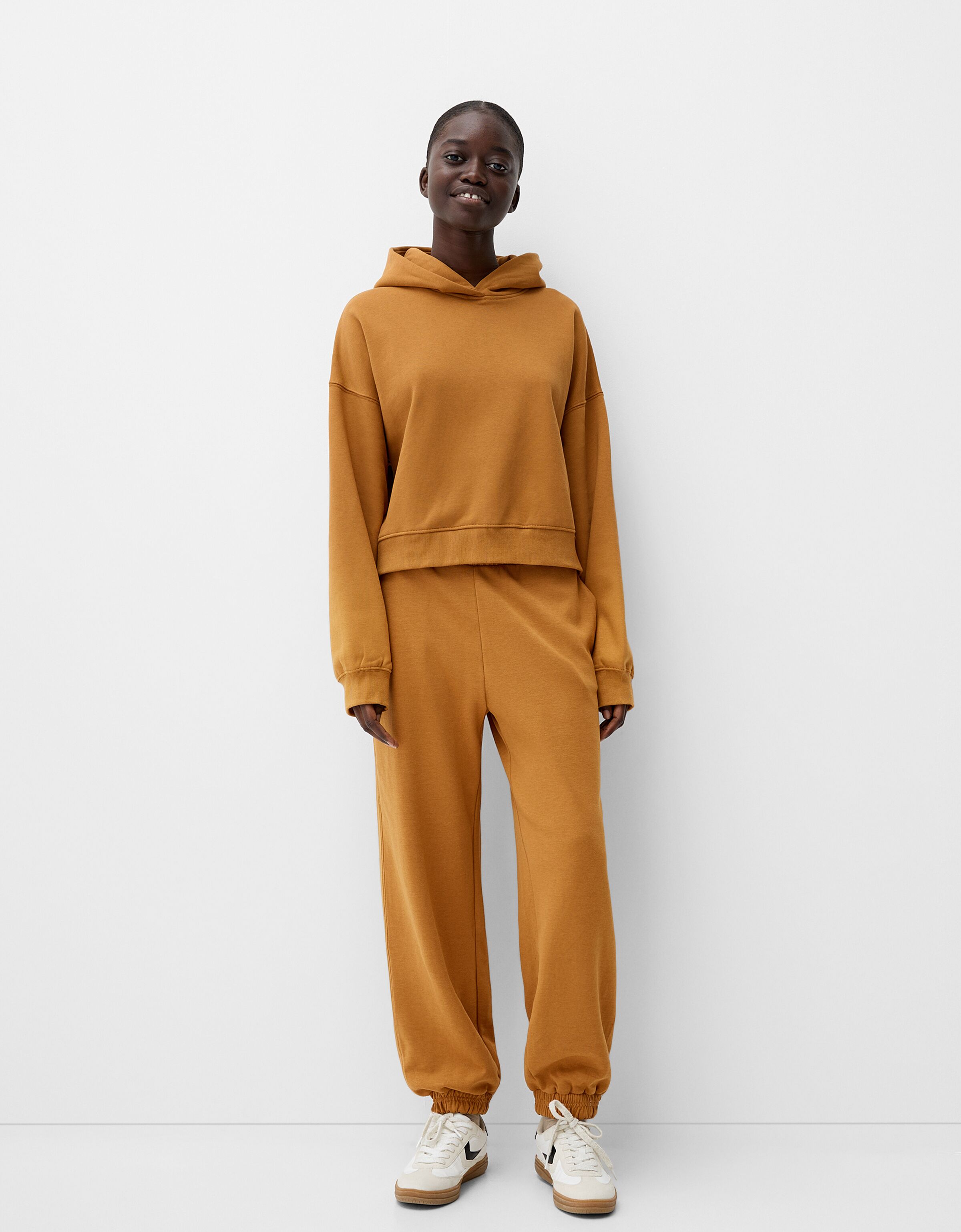 Felpa e pantaloni clearance