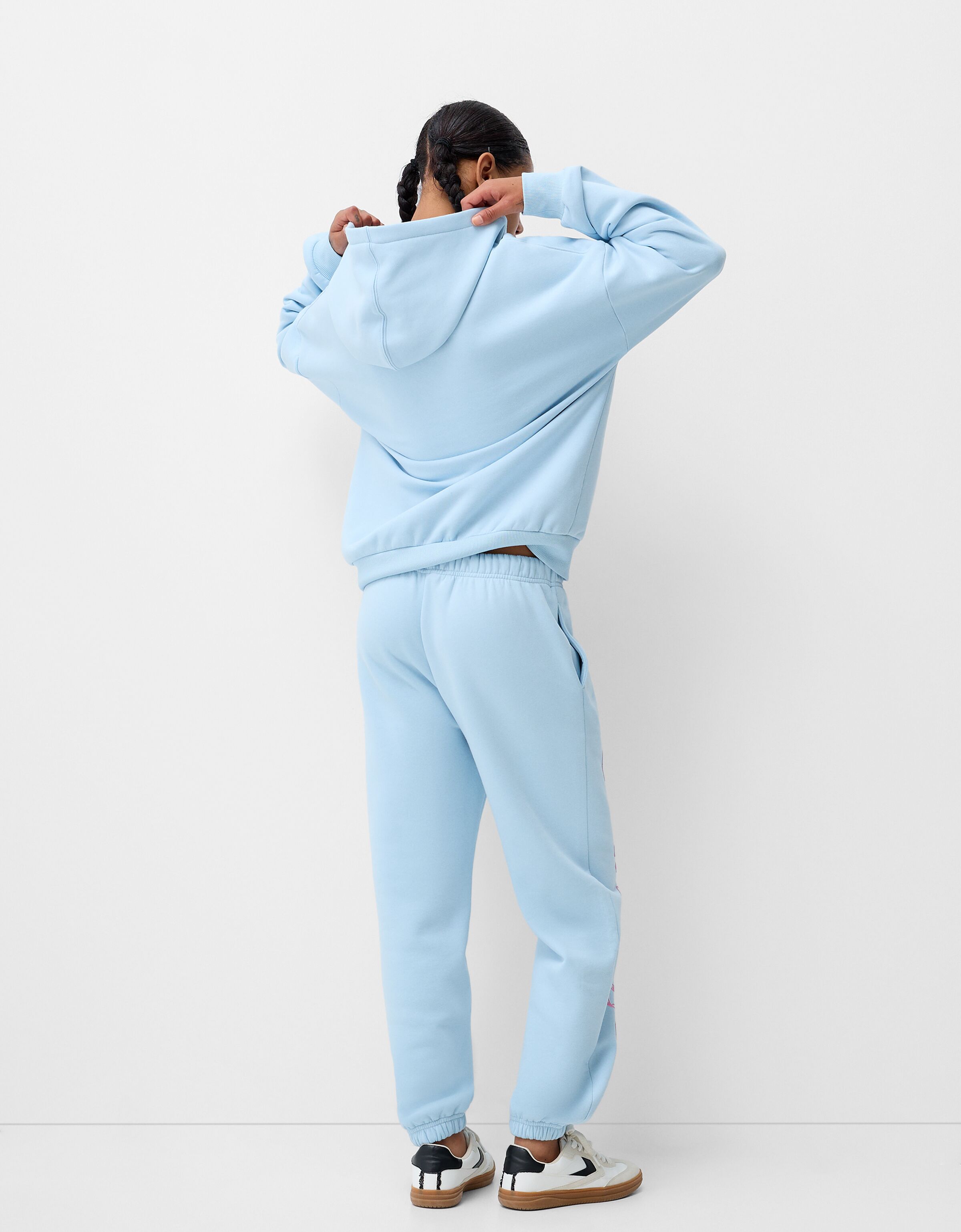 Plush printed sweatshirt and trousers set Total look Women Bershka