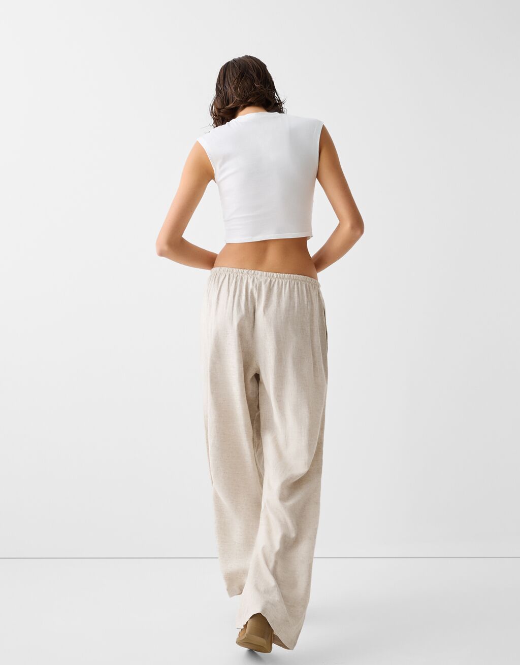 Straight-leg trousers with linen and an elastic waist-Cream-2
