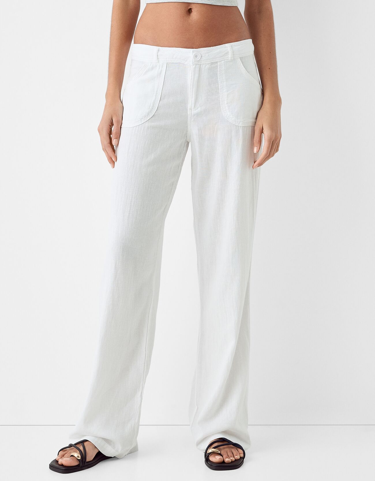 Bershka Pantaloni Morbidi Stile Semplice Donna 40 (Eu 36) Avorio