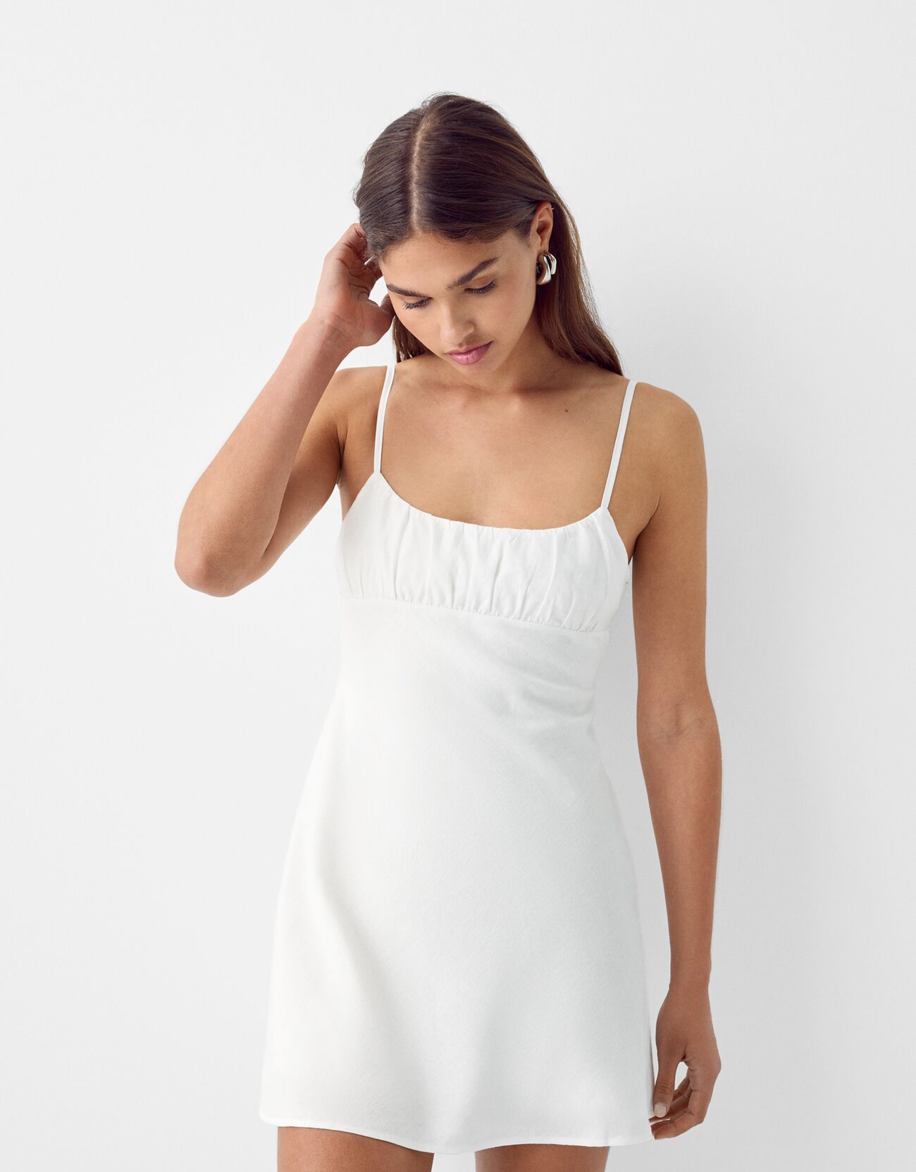 Bershka Minikleid Aus Leinen Damen Xs Grbrochenes Weiss