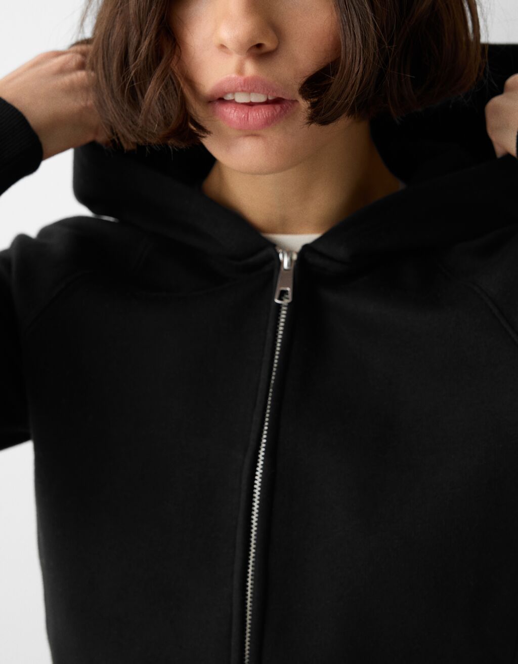 Sweatshirt fecho de correr capuz cropped-Preto-2