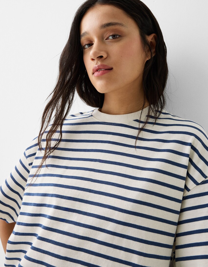 Boxy fit short sleeve T-shirt - BSK Teen | Bershka
