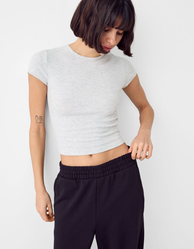Camisetas basicas bershka 2025