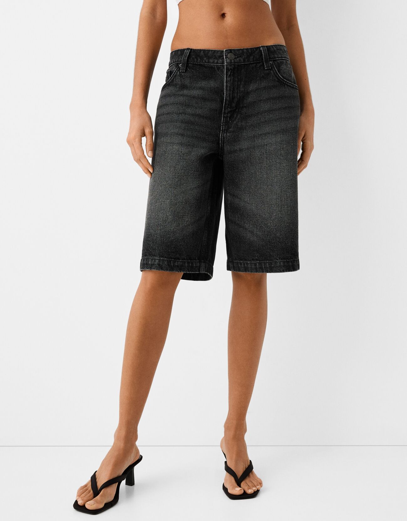 Bershka Jeans-Bermudashorts Im Baggy-Stil Damen 44 Schwarz