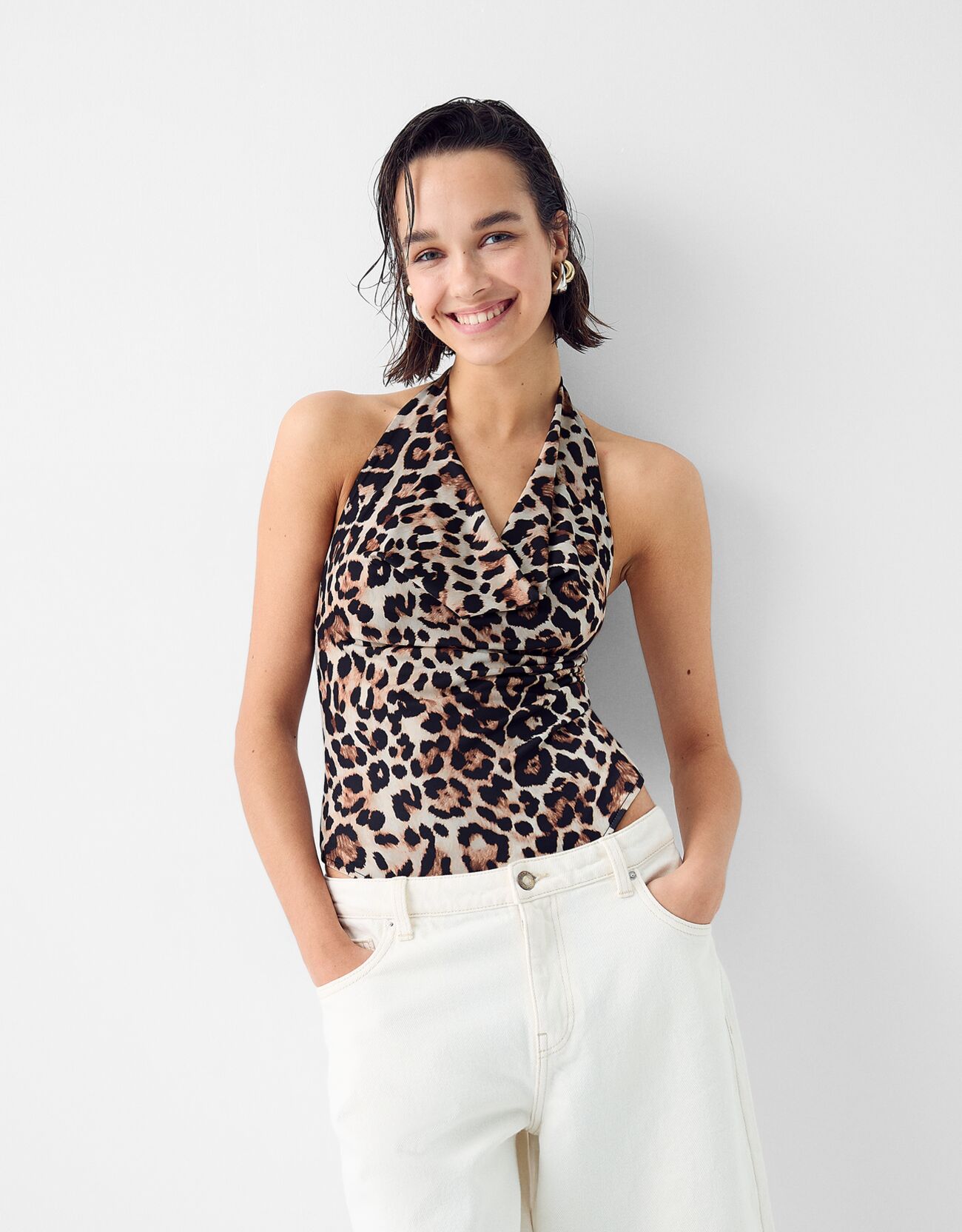 Bershka Drapierter Neckholder-Body Mit Animalprint Damen Xs Sandfarbe