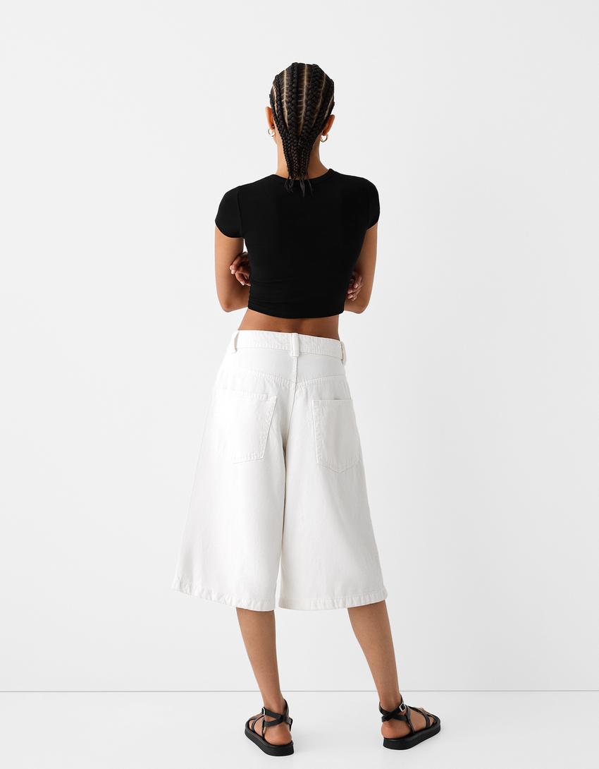 Cropped short sleeve T-shirt with detail-Black-1