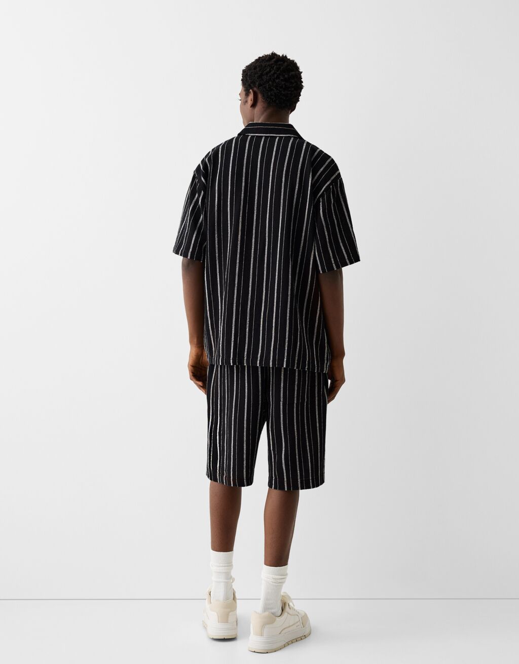 Chemise manches courtes rustique rayures Chemises Homme Bershka