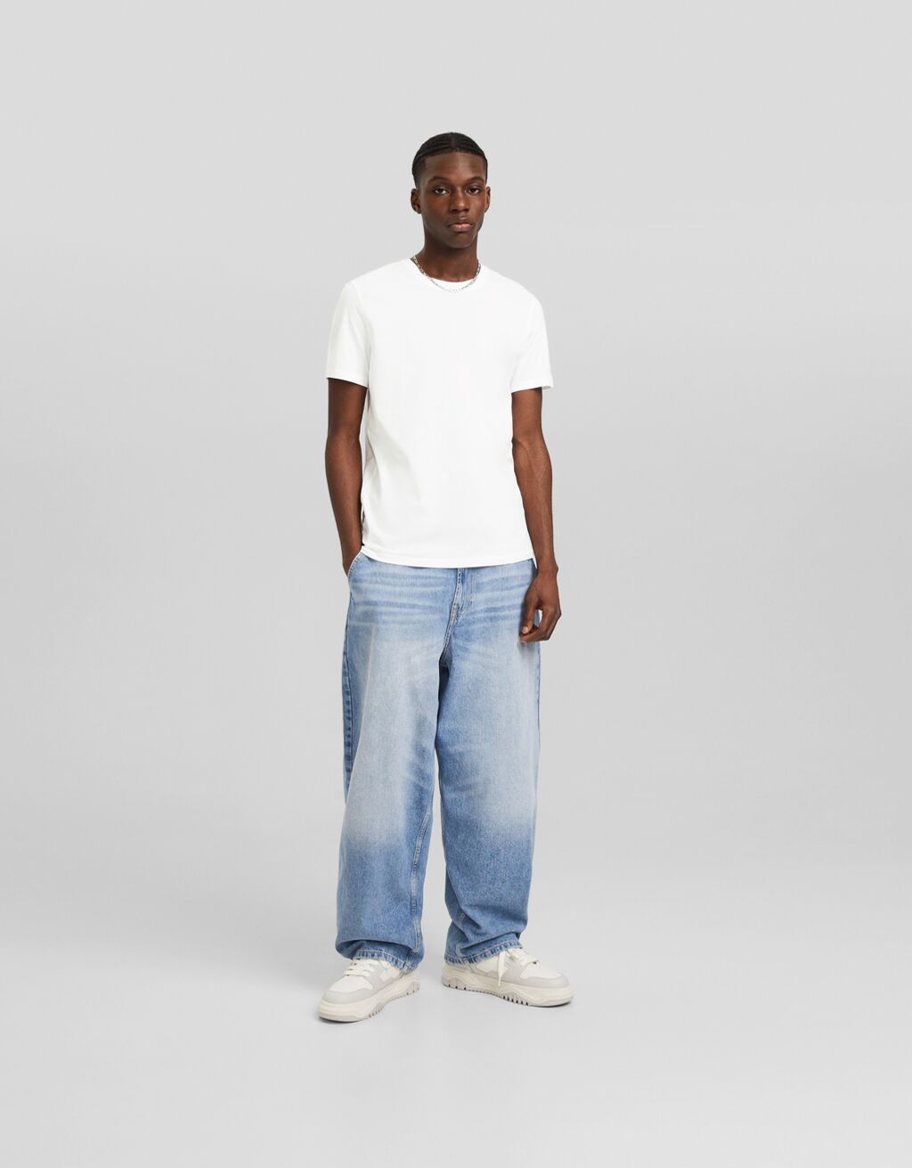 T-shirt manga curta regular fit-Branco-3