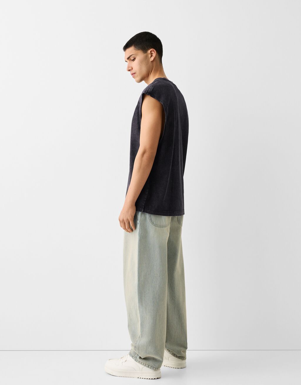 Sleeveless oversize T-shirt - Men | Bershka