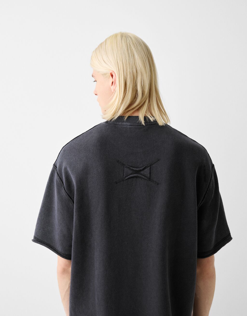 Sweatshirt manga curta felpa efeito lavado-Preto-2