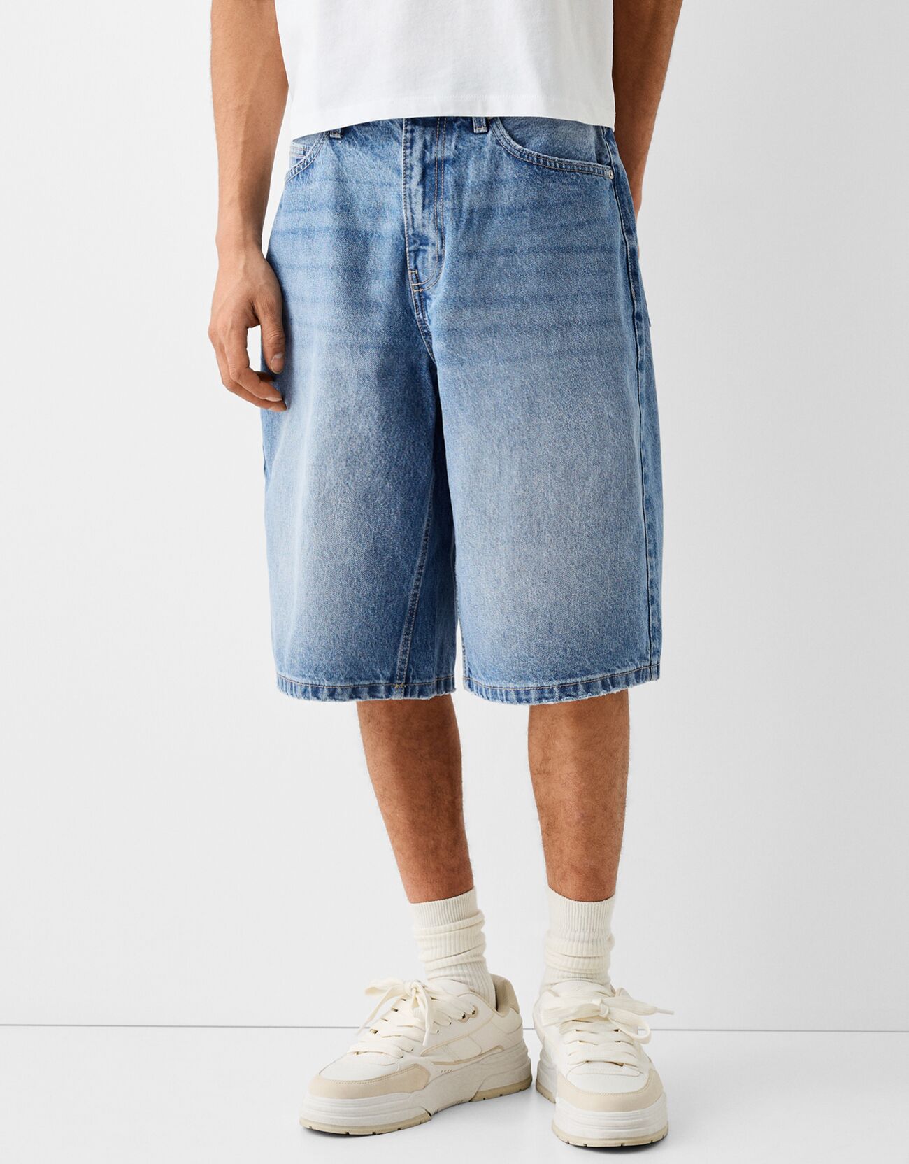 Bershka Bermuda Denim Baggy Uomo 52 (Eu 46) Azzurro Lavato