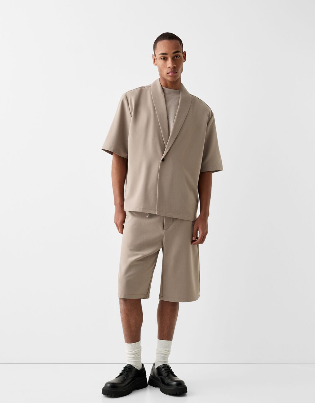 Calções bermuda tailoring fit de perna larga-Areia-0