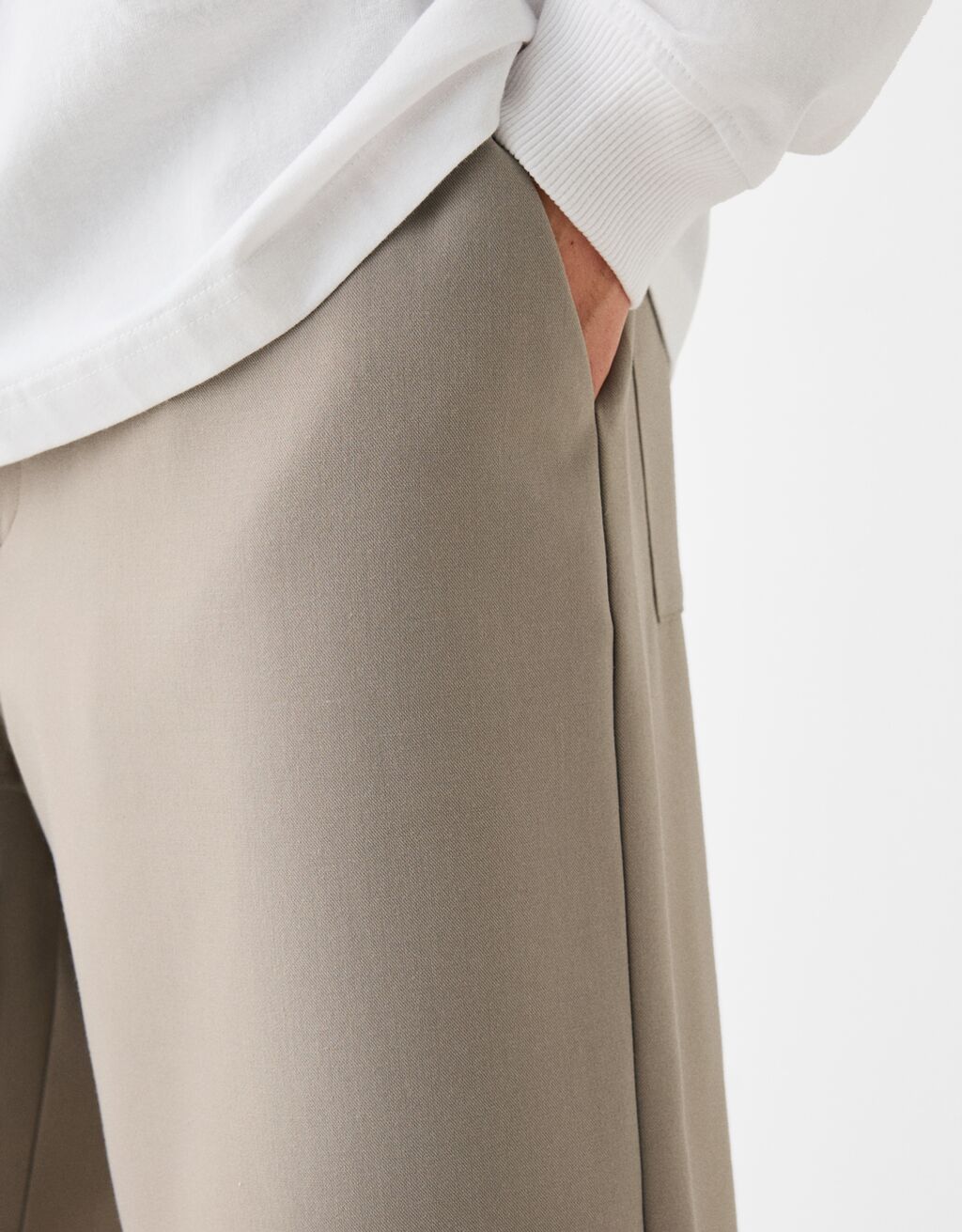 Wide fit tailored Bermuda shorts-Sand-5