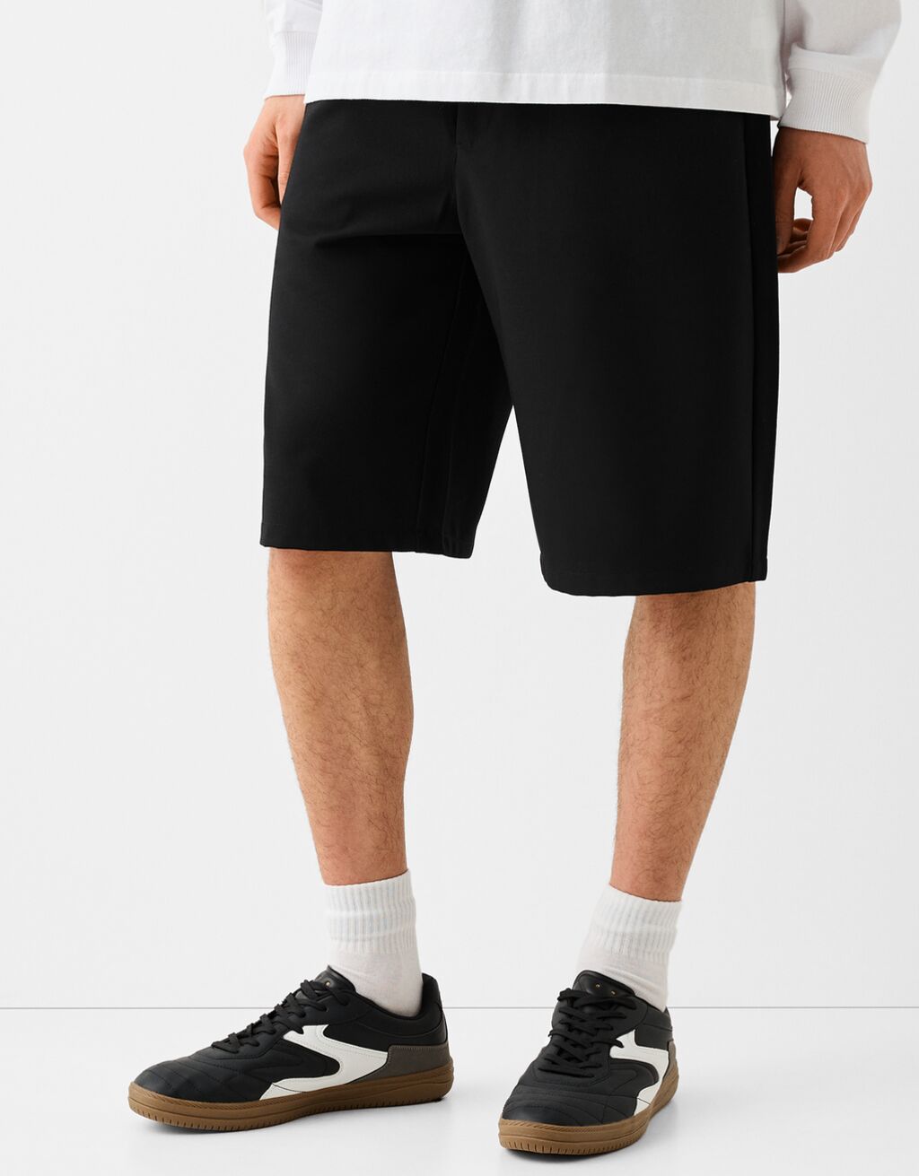 Wide fit tailored Bermuda shorts-Black-3