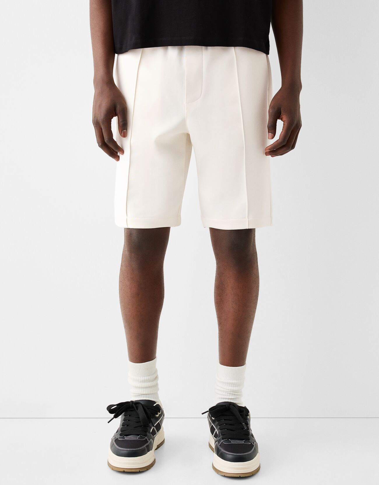 Bershka Jogginghosen-Bermudas Aus Interlock Herren S Grbrochenes Weiss