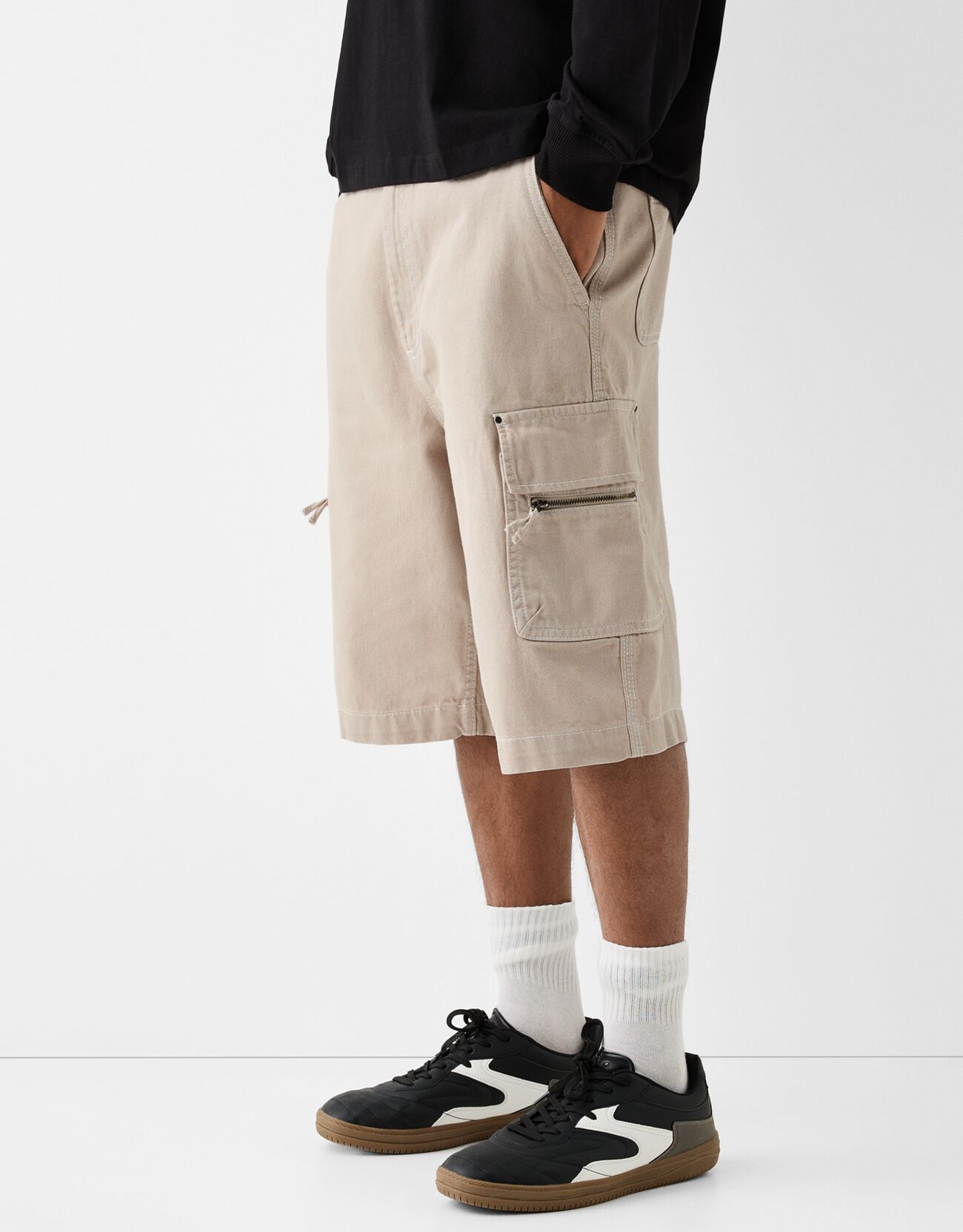 Bershka Baggy-Bermudashorts Im Cargo-Stil Herren 44 Sandfarbe