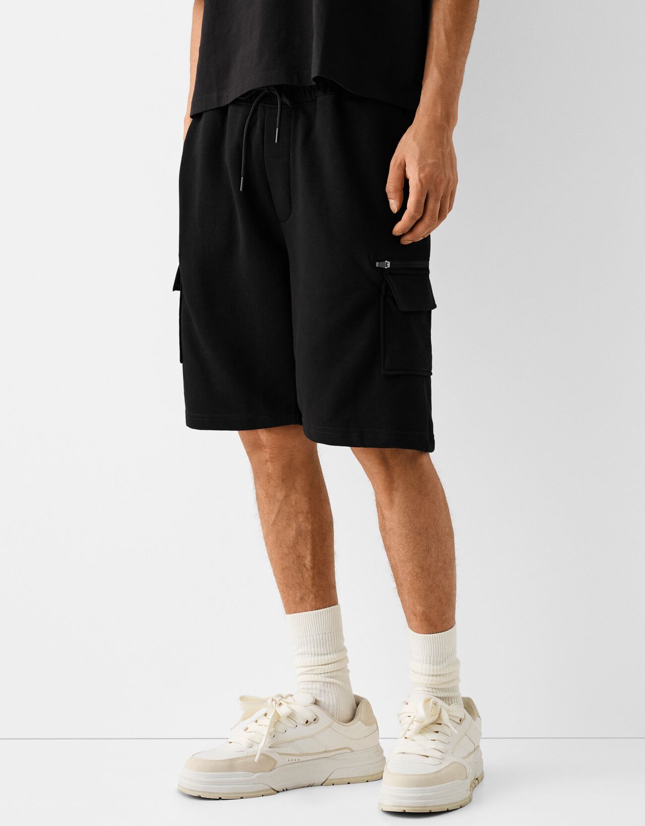 Bershka Cargo-Bermudashorts Aus Plüsch Herren Xl Schwarz