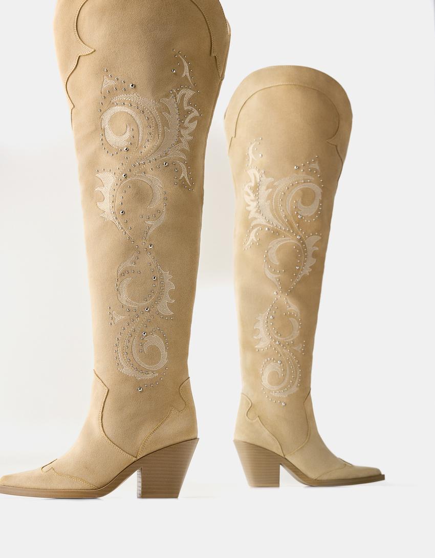 Kneehigh highheel cowboy boots Women Bershka