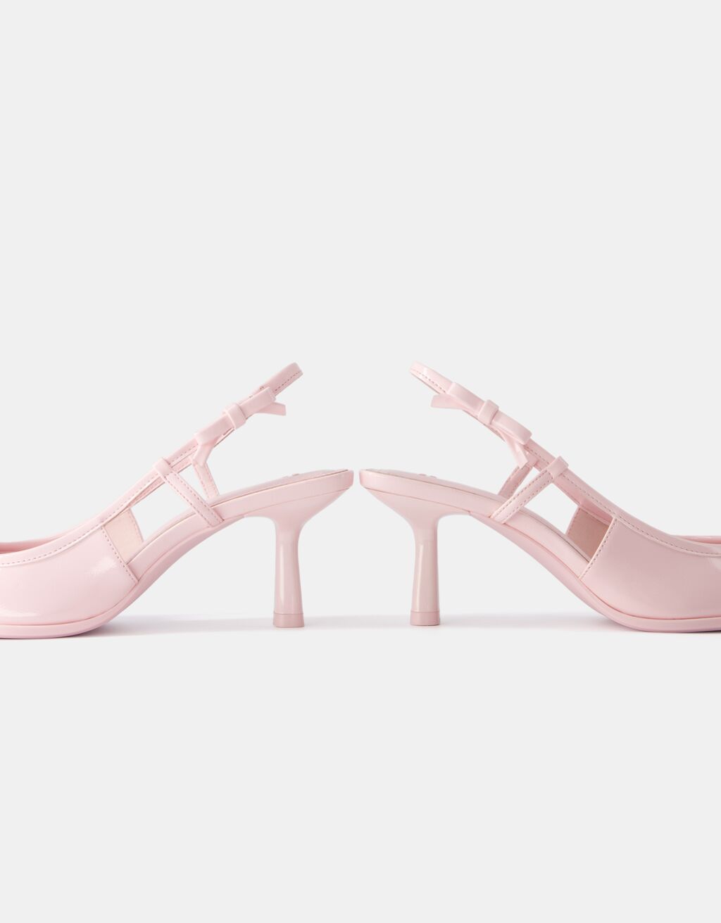 Kitten heel shoes with bow detail Women Bershka