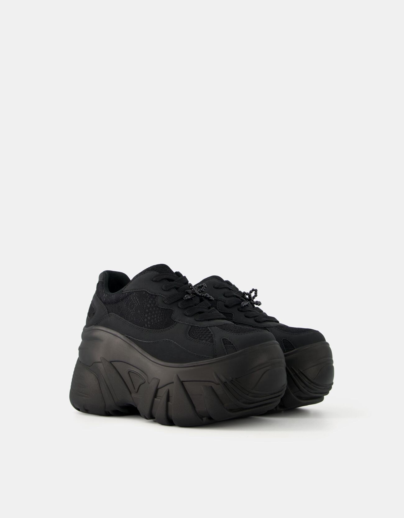 XL platform sneakers with lace detail and faux pearl bow Women Bershka