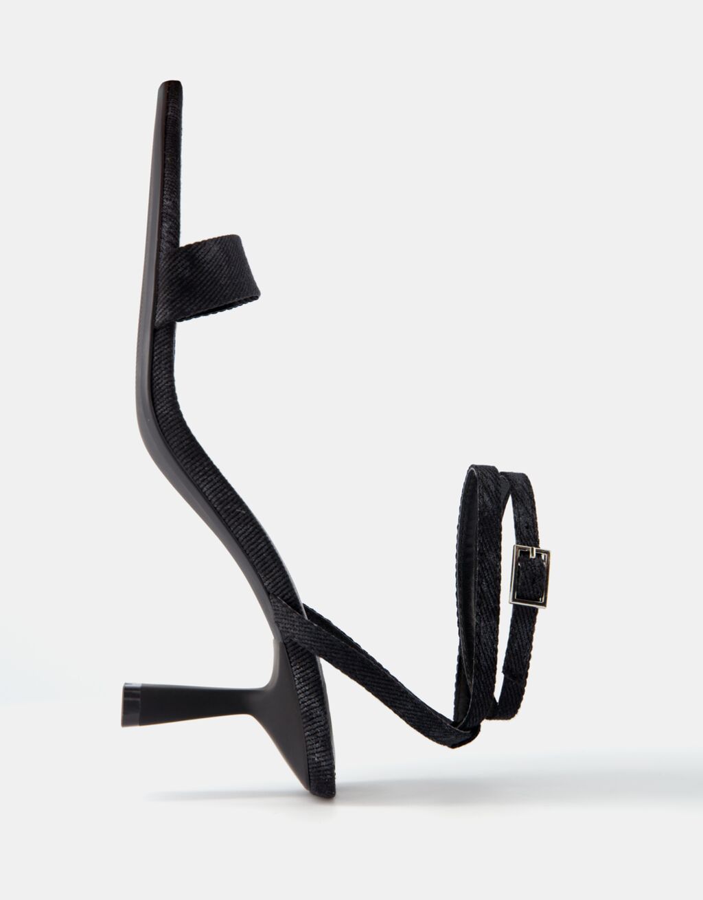 Sandalia tacón kitten punta-Negro-1