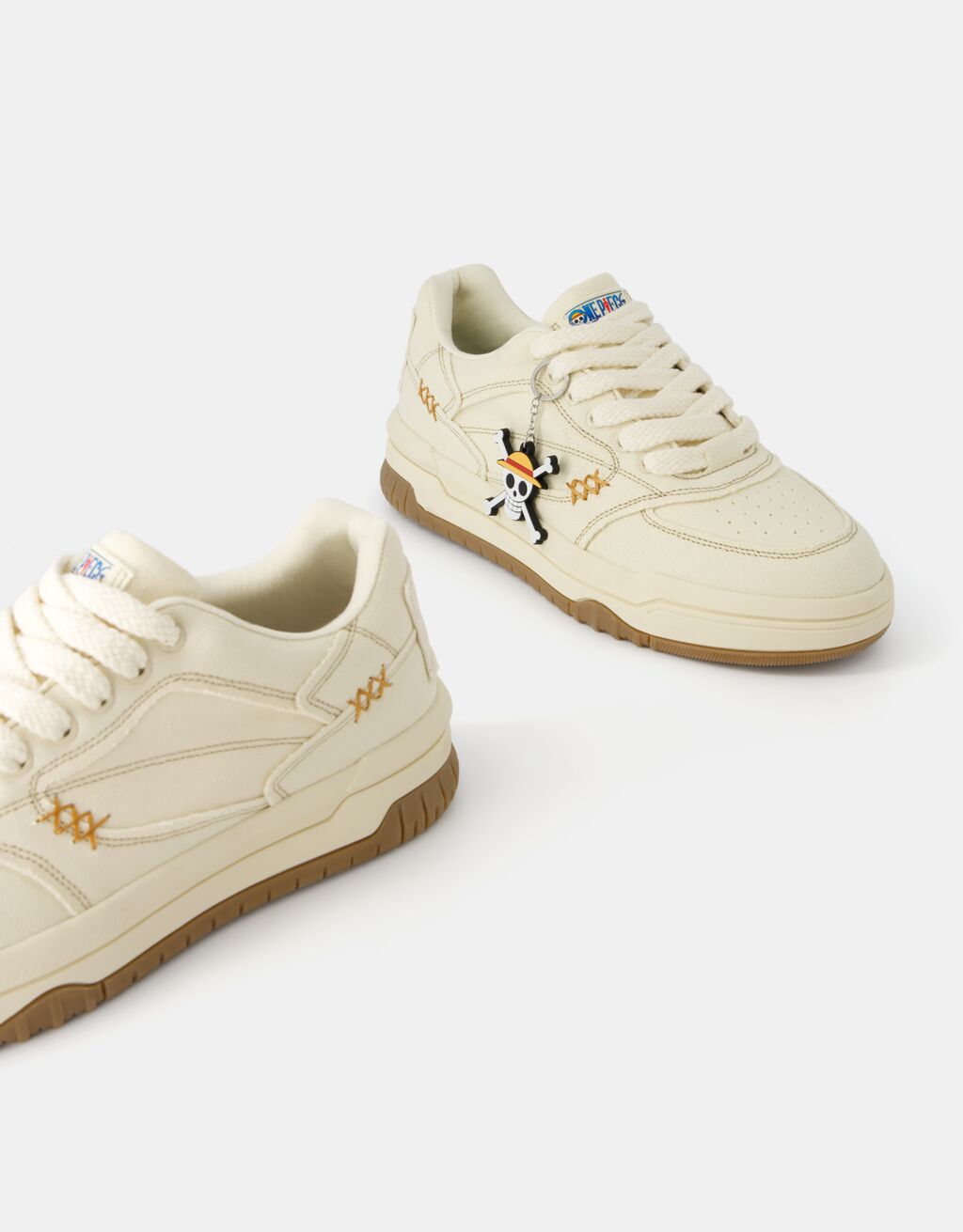 Zapatillas skate One Piece detalle llavero Hombre Bershka