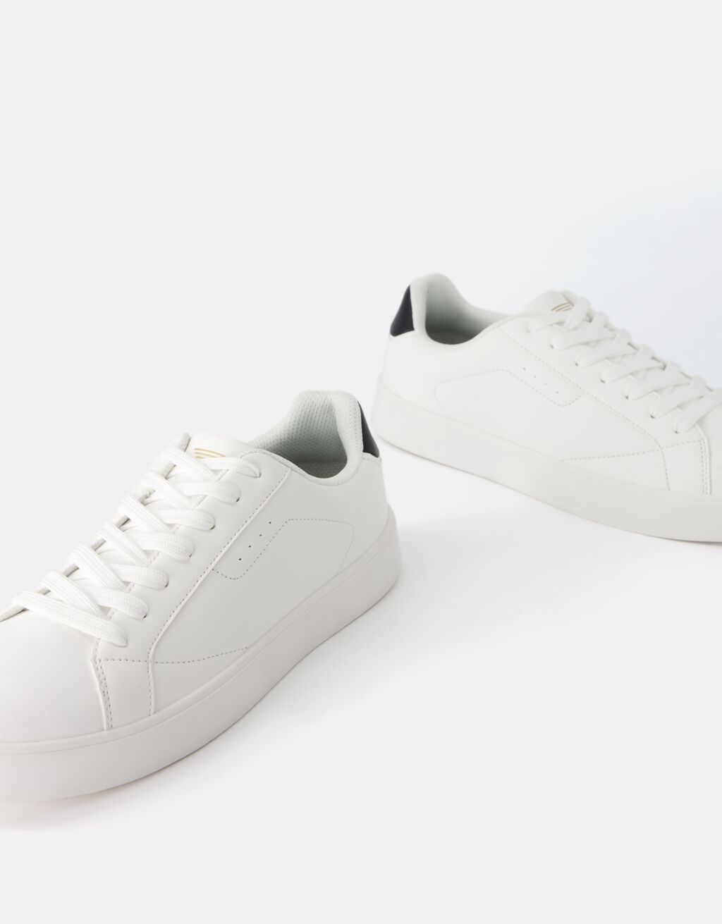 حذاء رياضي رجالي متباين اللون-أبيض-3