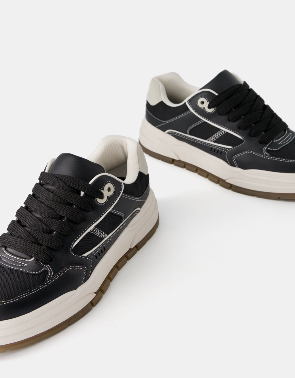 Sneakers tipo skate da uomo-Nero-2