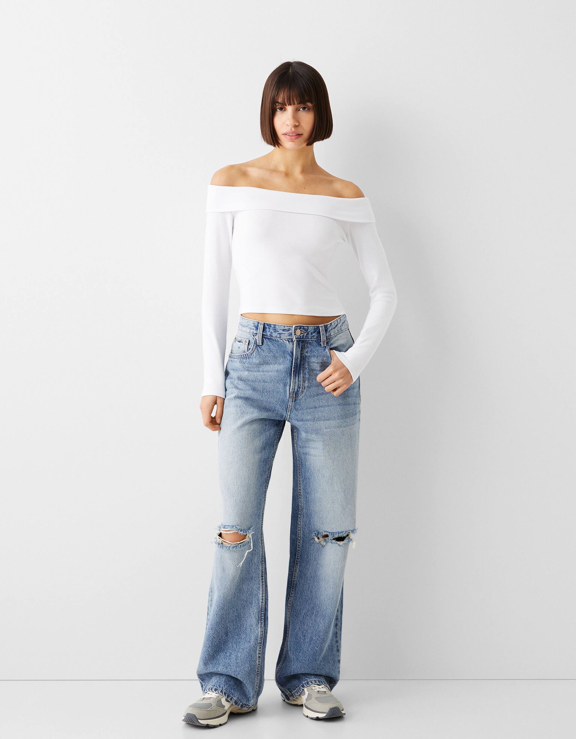 Bequeme Jeans-Schlaghose mit seitlichem Schlitz - Hosen - BSK Teen