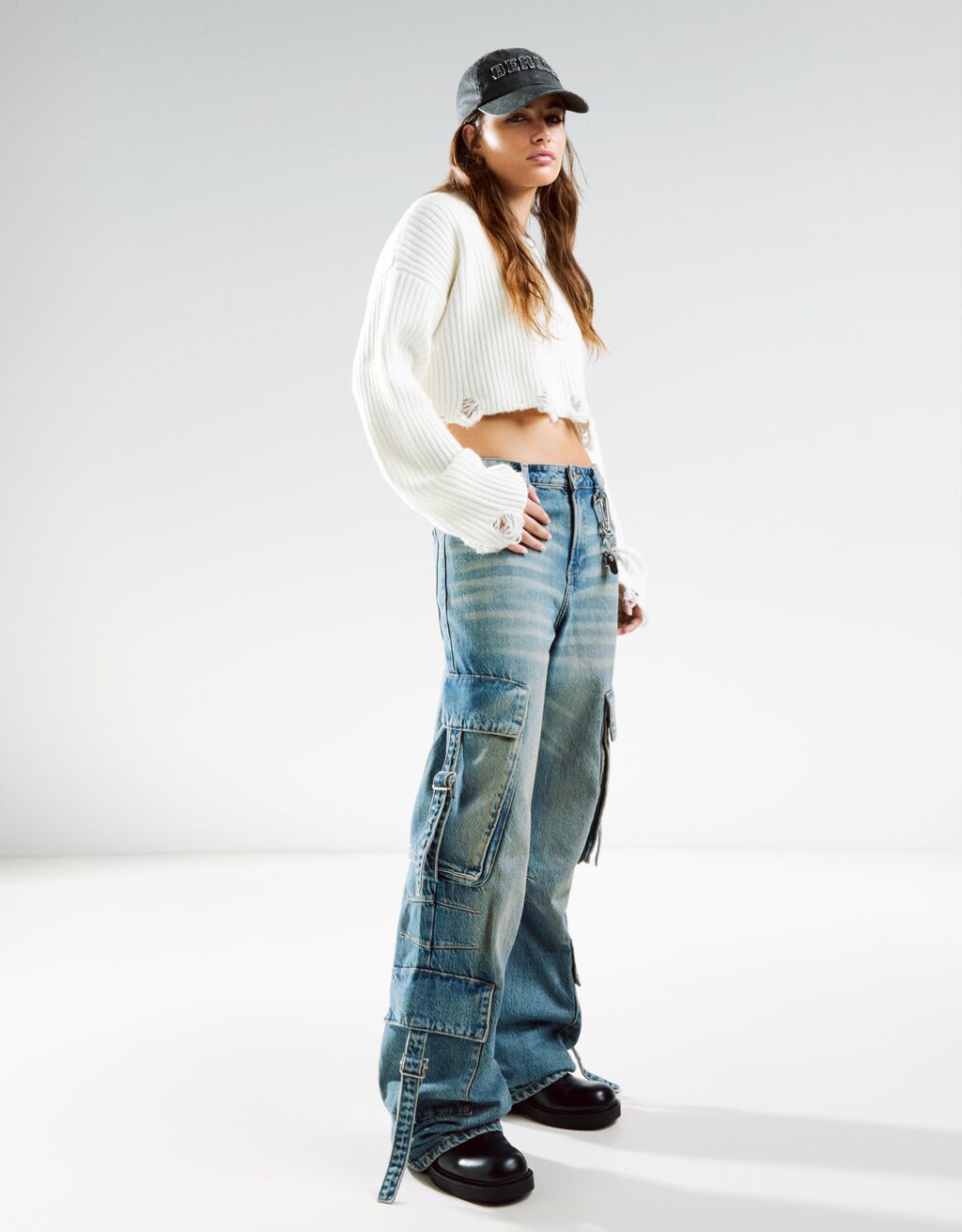 Cargo jeans outlet with straps