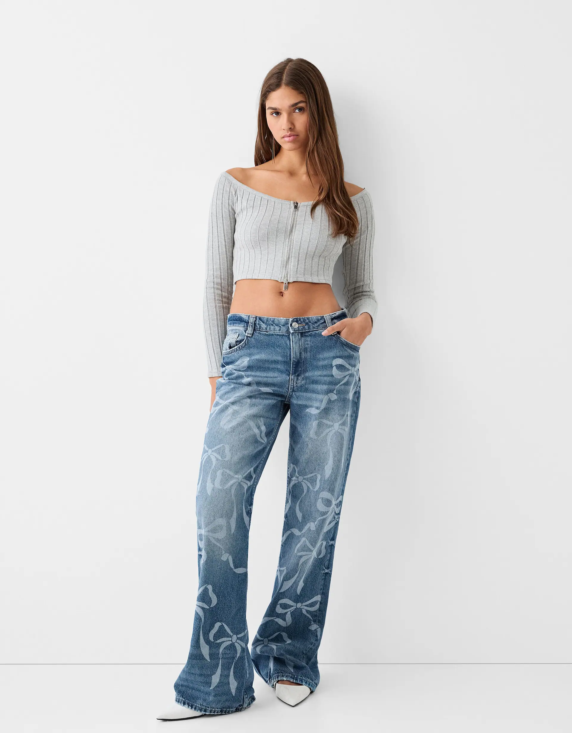 Bequeme Jeans-Schlaghose mit seitlichem Schlitz - Hosen - BSK Teen