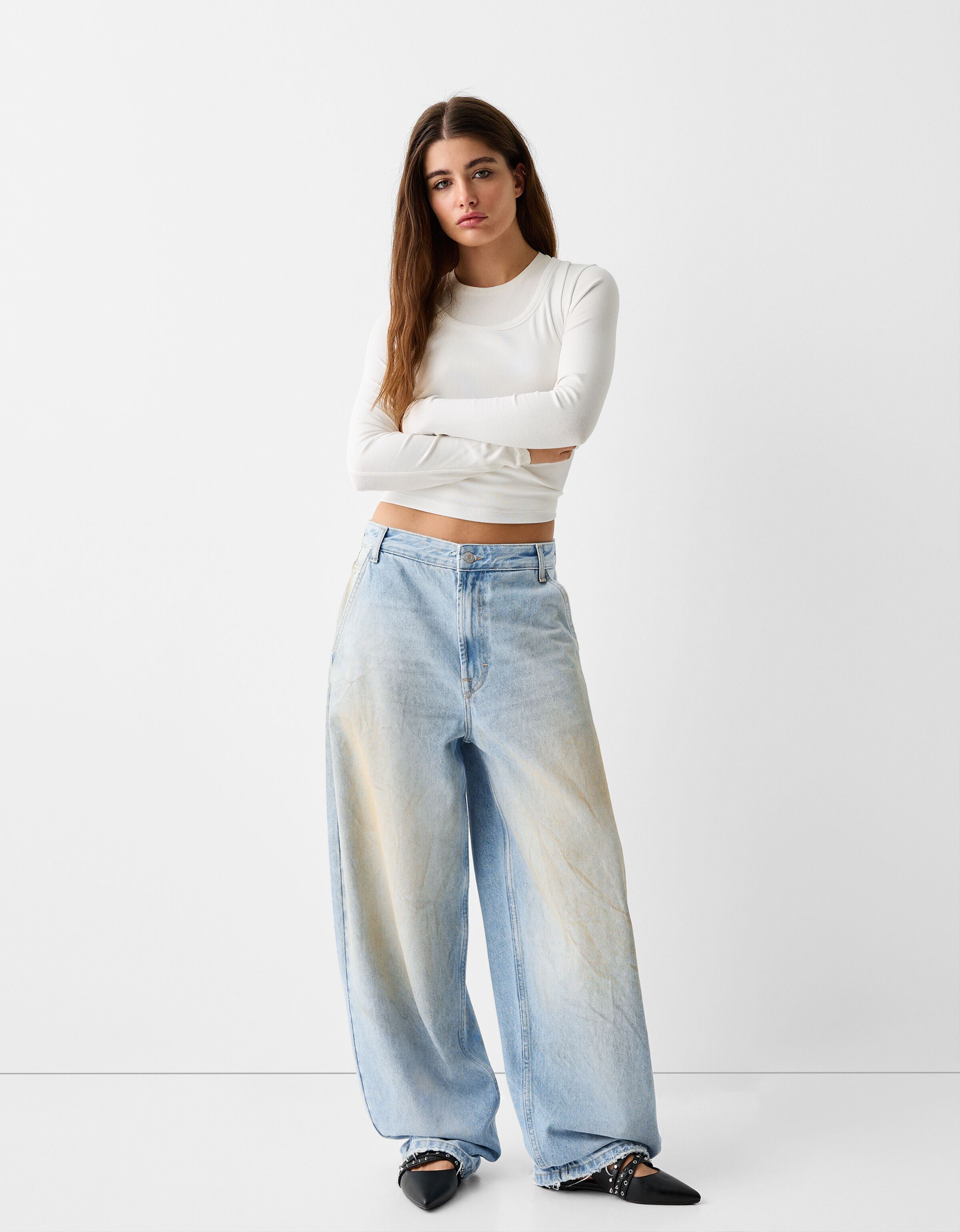 Faded effect skater fit jeans Women Bershka