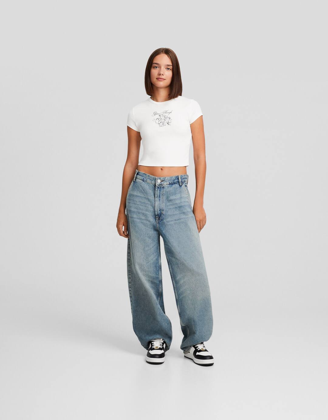 Faded-effect skater fit jeans