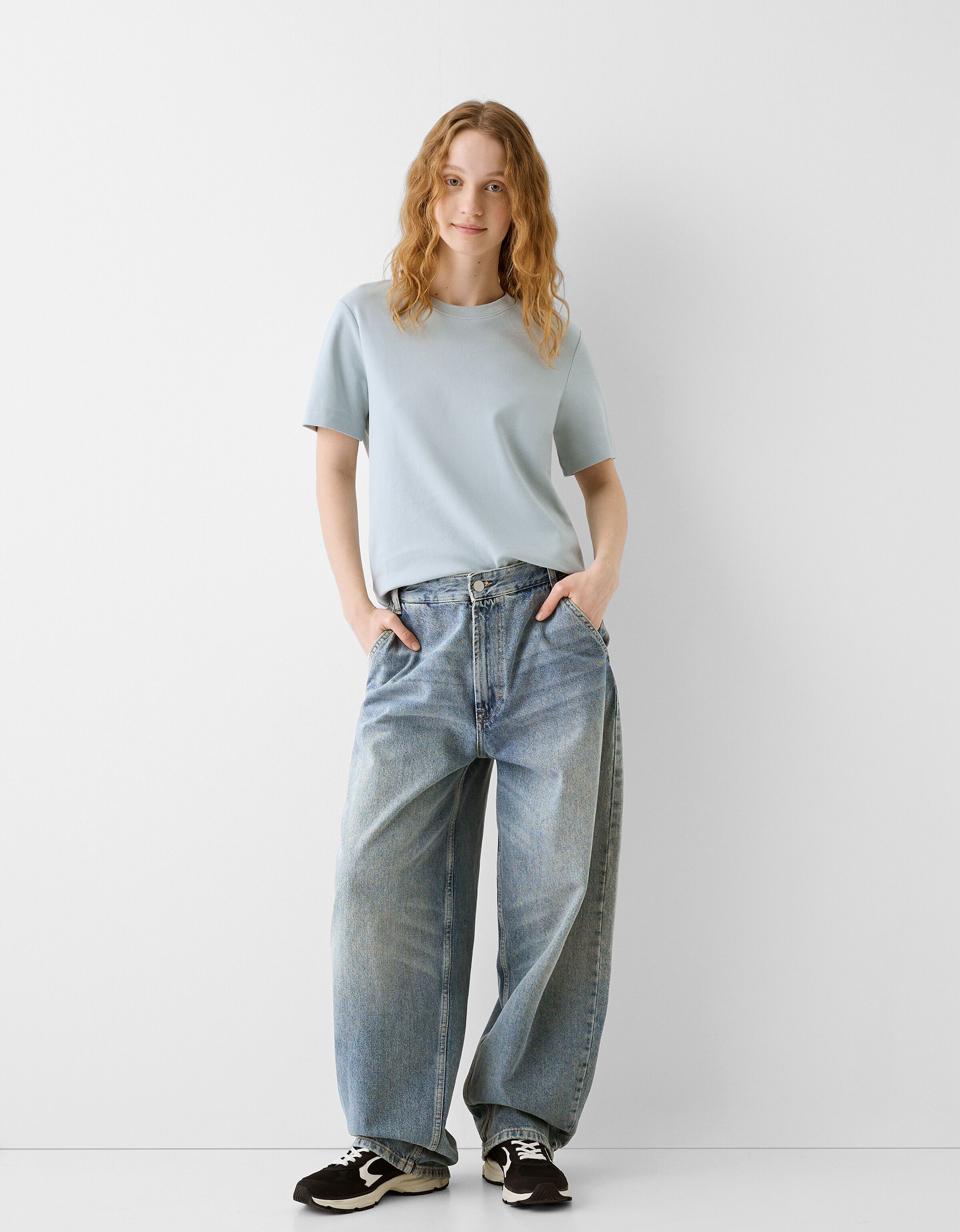 Faded-effect skater fit jeans