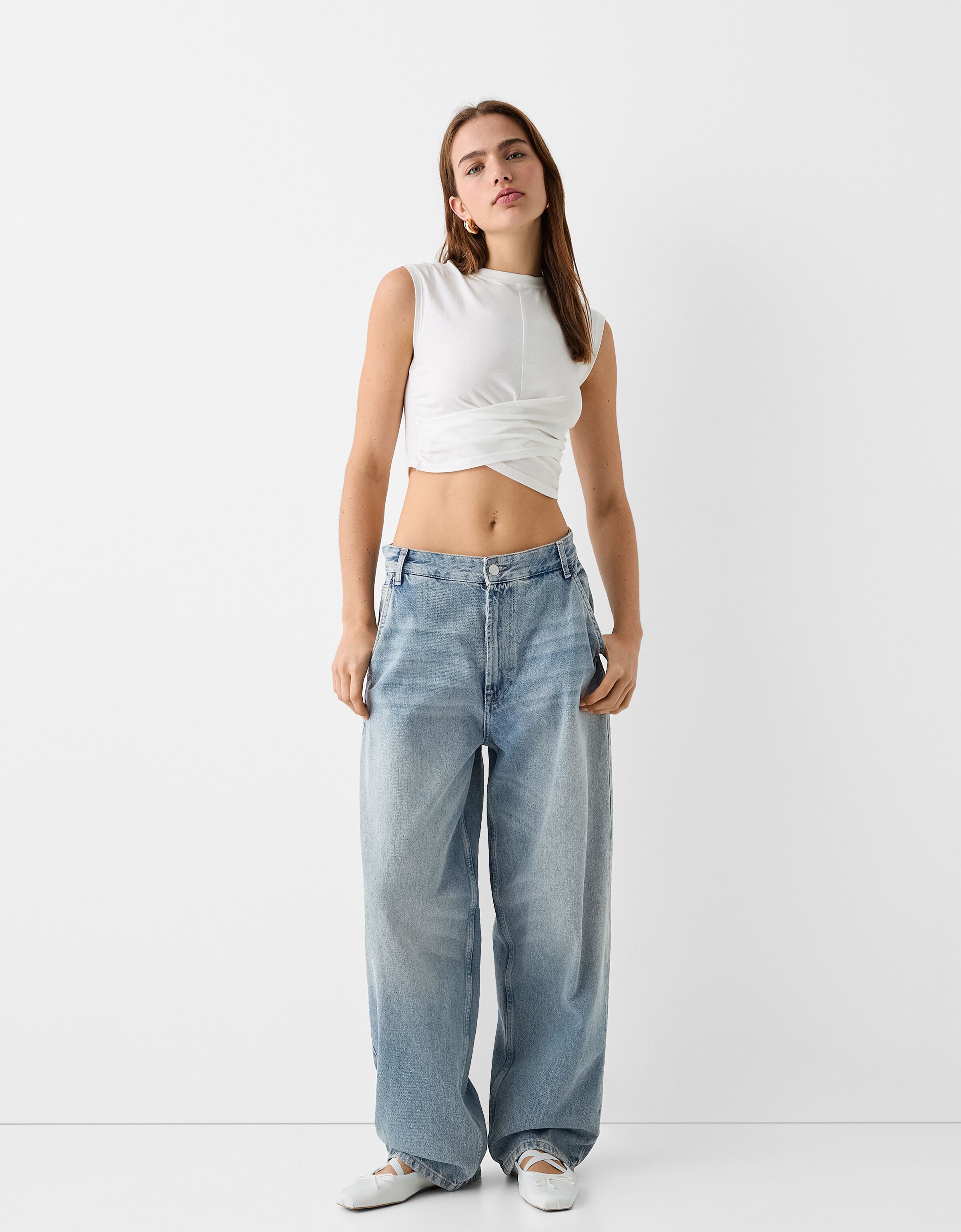 Faded skater-fit jeans - Women | Bershka