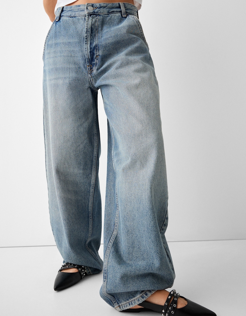 Spodnie jeansowe o kroju fit typu skater z efektem sprania-Wyblakły niebieski-3