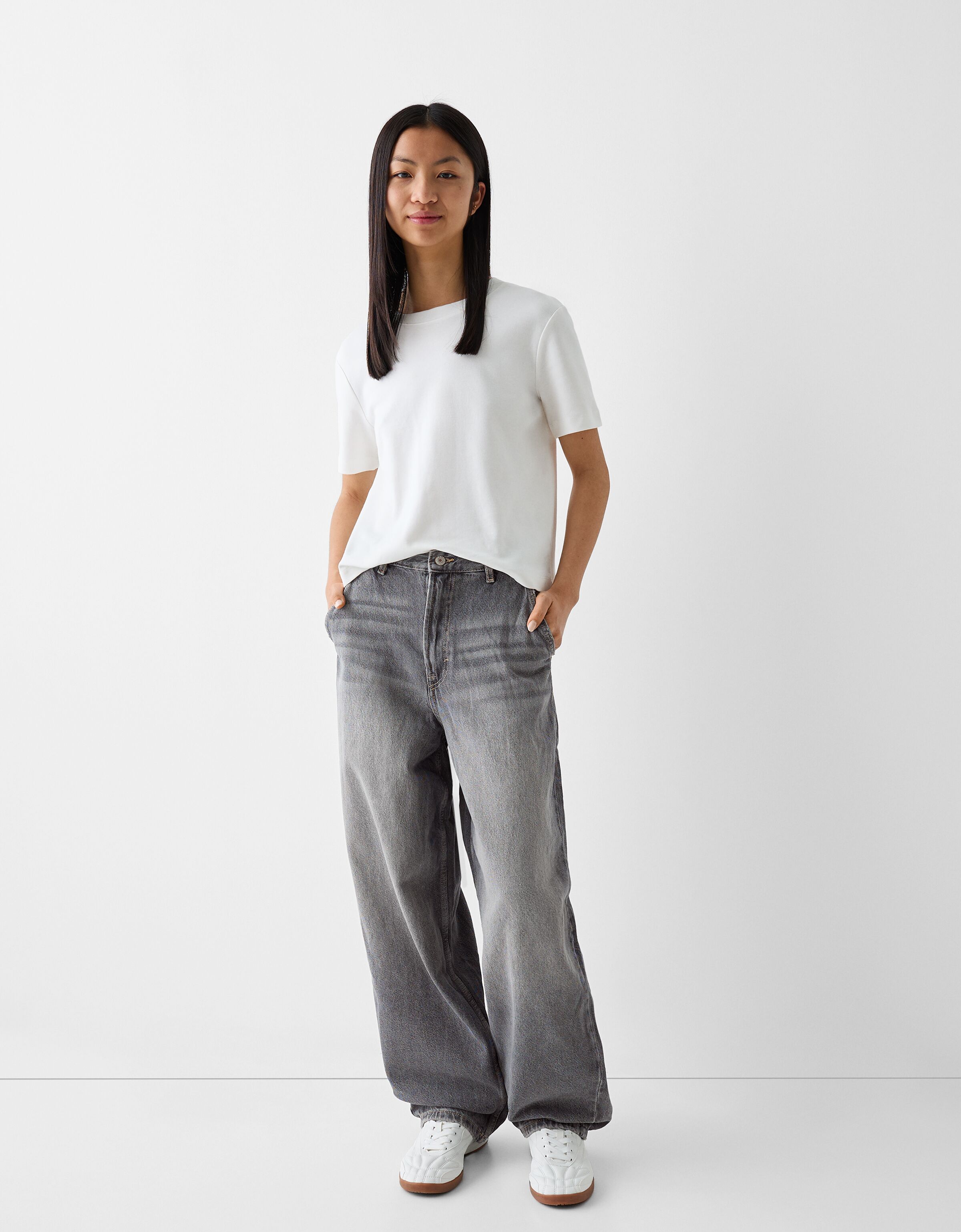 Jeans con shop catena bershka